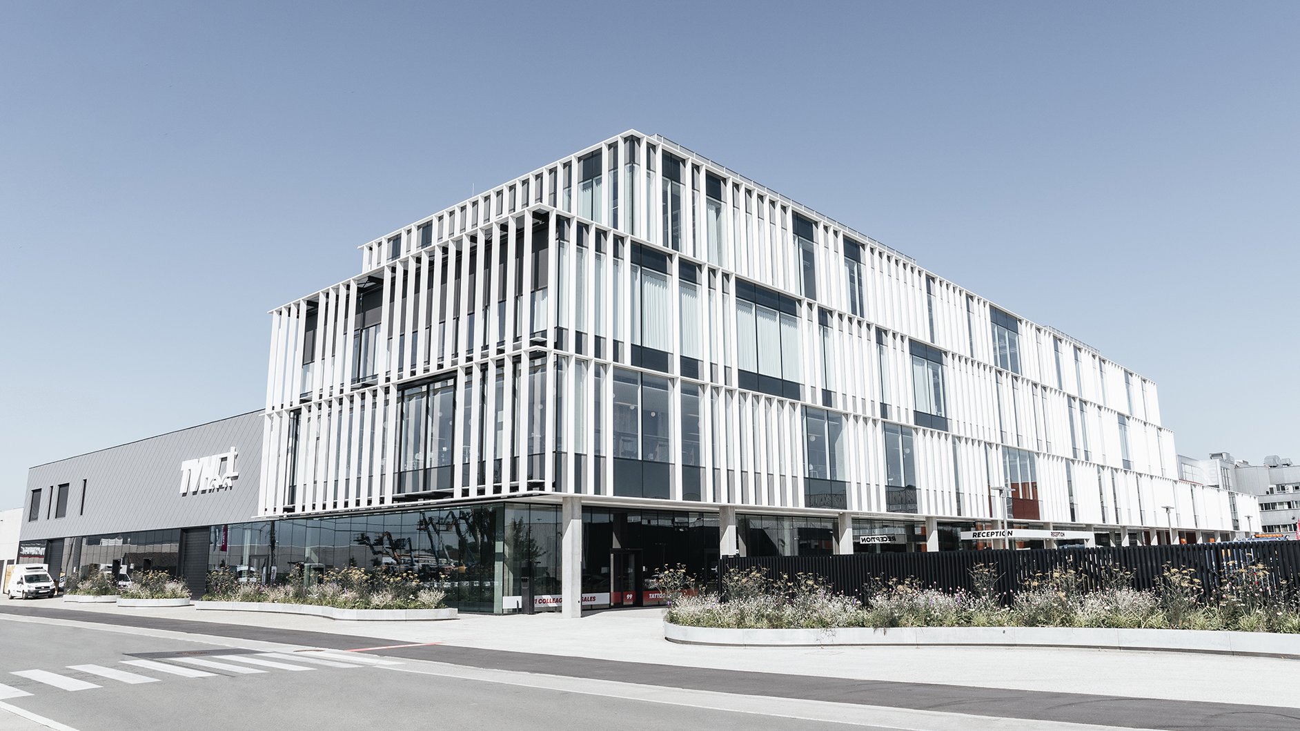 Körber’s capability to deliver comprehensive warehouse control software for TVH’s highly automated sites from a single provider was its differentiator for the ambitious project.